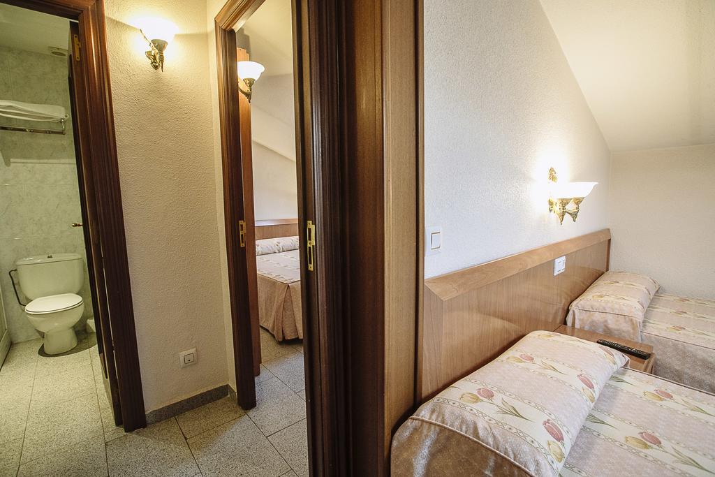 Hostal Plaza Ciudad-Rodrigo Pokój zdjęcie